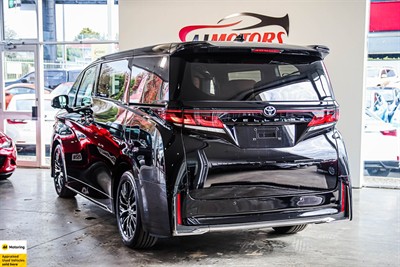 2025 Toyota Vellfire - Thumbnail