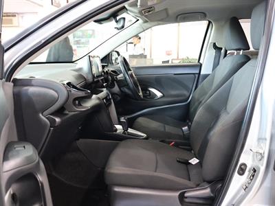 2022 Toyota YARIS CROSS - Thumbnail