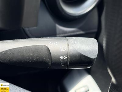 2017 Toyota RAV4 - Thumbnail