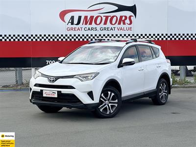 2017 Toyota RAV4 - Thumbnail