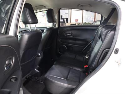 2015 Honda Vezel - Thumbnail
