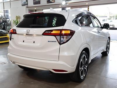 2015 Honda Vezel - Thumbnail