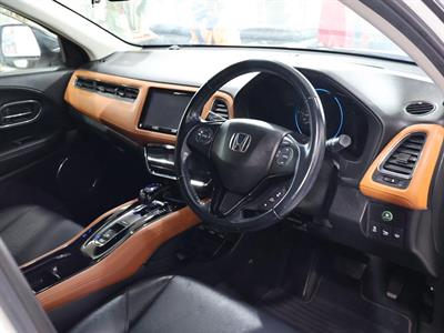 2015 Honda Vezel - Thumbnail