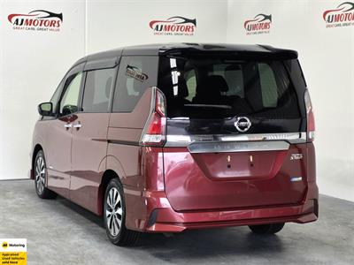 2016 Nissan Serena - Thumbnail