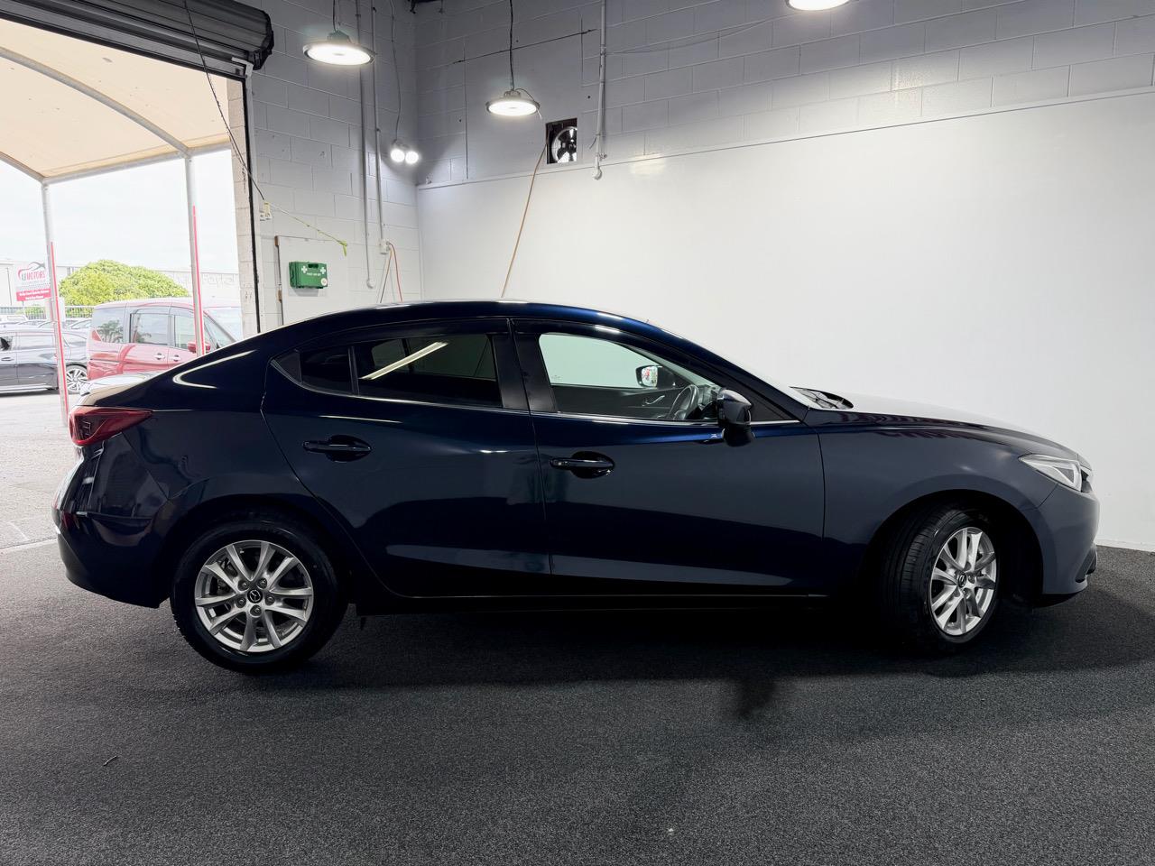 2014 Mazda Axela