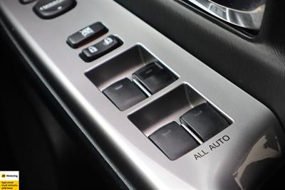 2014 Toyota Prius - Thumbnail