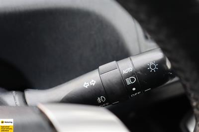 2014 Toyota Prius - Thumbnail