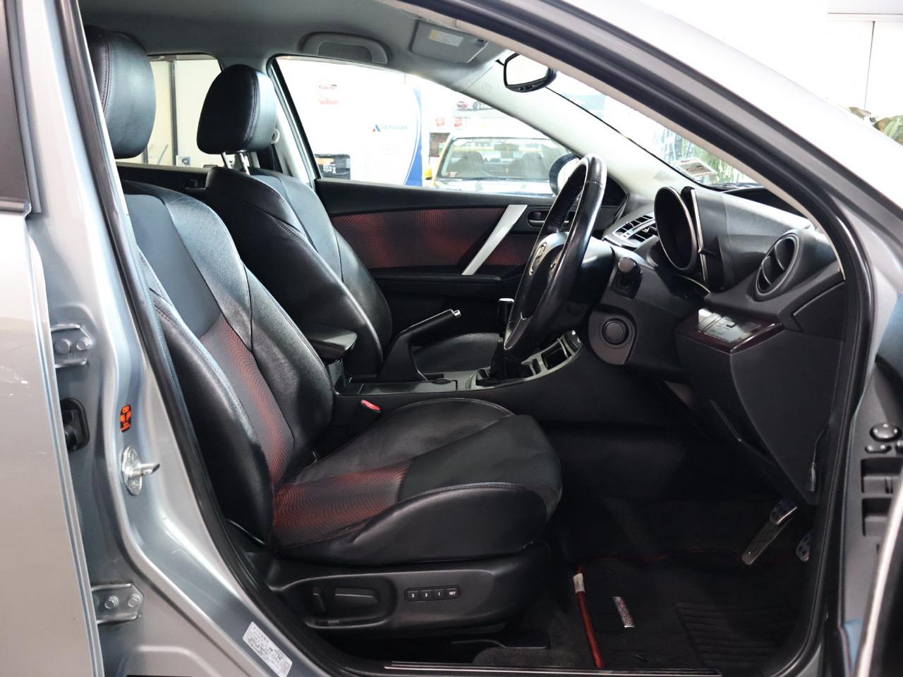 2010 Mazda Axela