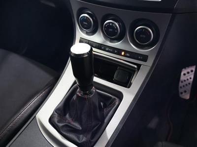 2010 Mazda Axela - Thumbnail