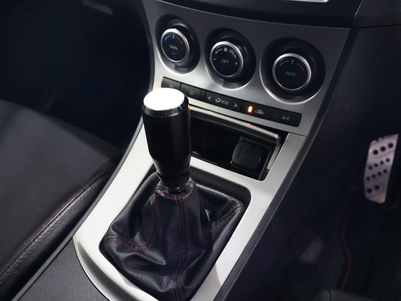 2010 Mazda Axela