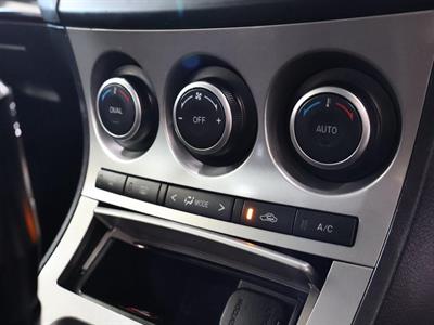 2010 Mazda Axela - Thumbnail
