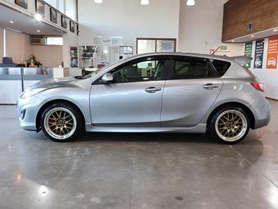 2010 Mazda Axela - Thumbnail