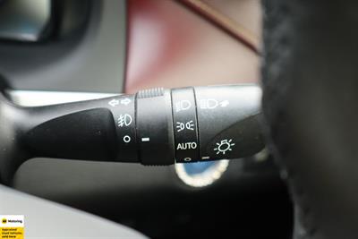 2014 Toyota Harrier - Thumbnail