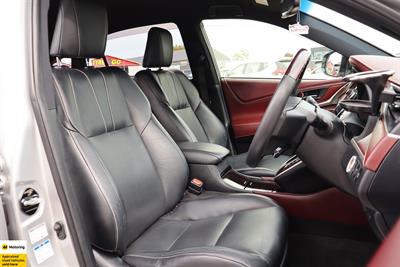 2014 Toyota Harrier - Thumbnail