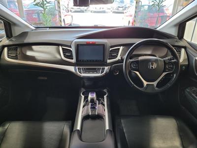 2015 Honda Jade - Thumbnail