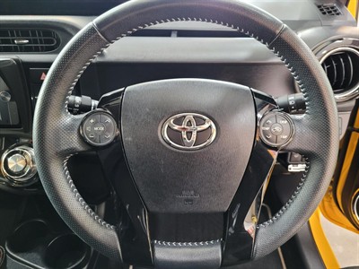 2014 Toyota Aqua - Thumbnail