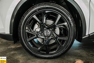 2020 Toyota C-HR - Thumbnail
