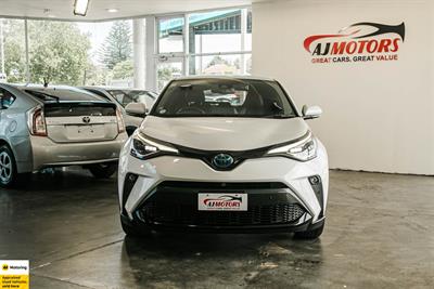 2020 Toyota C-HR - Thumbnail