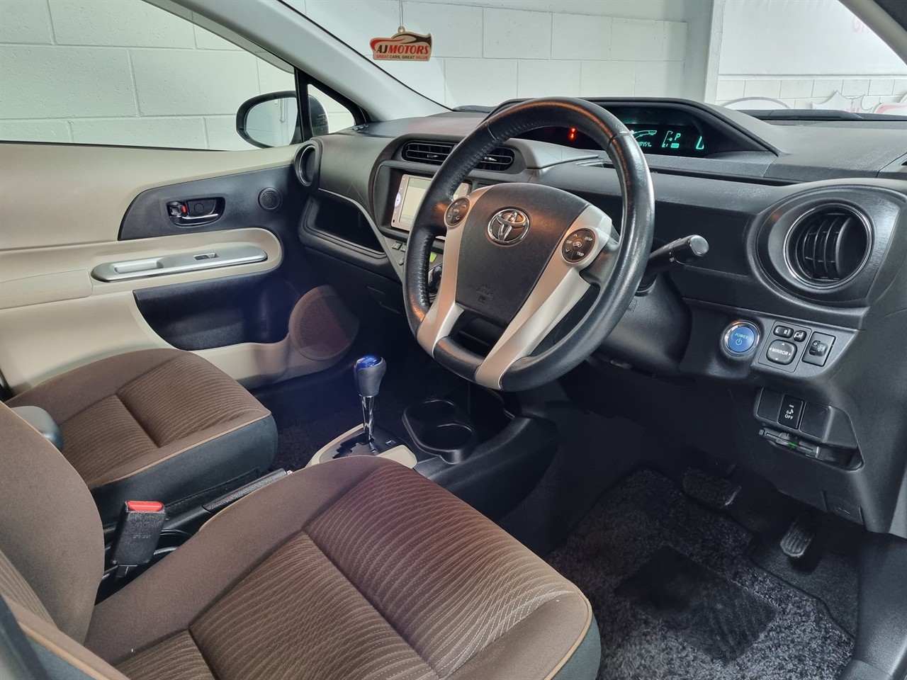2013 Toyota Aqua