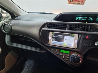 2013 Toyota Aqua - Thumbnail