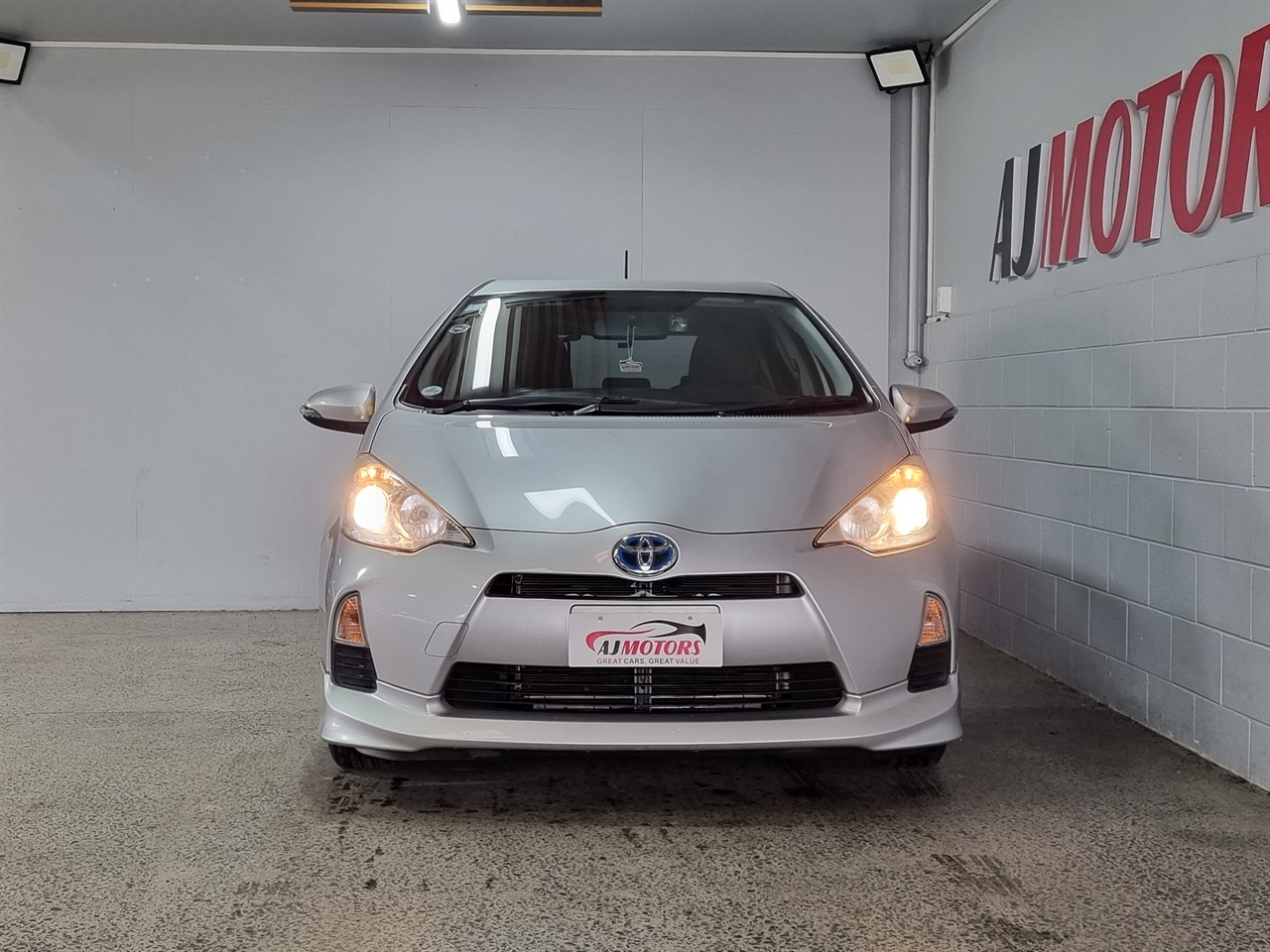 2013 Toyota Aqua