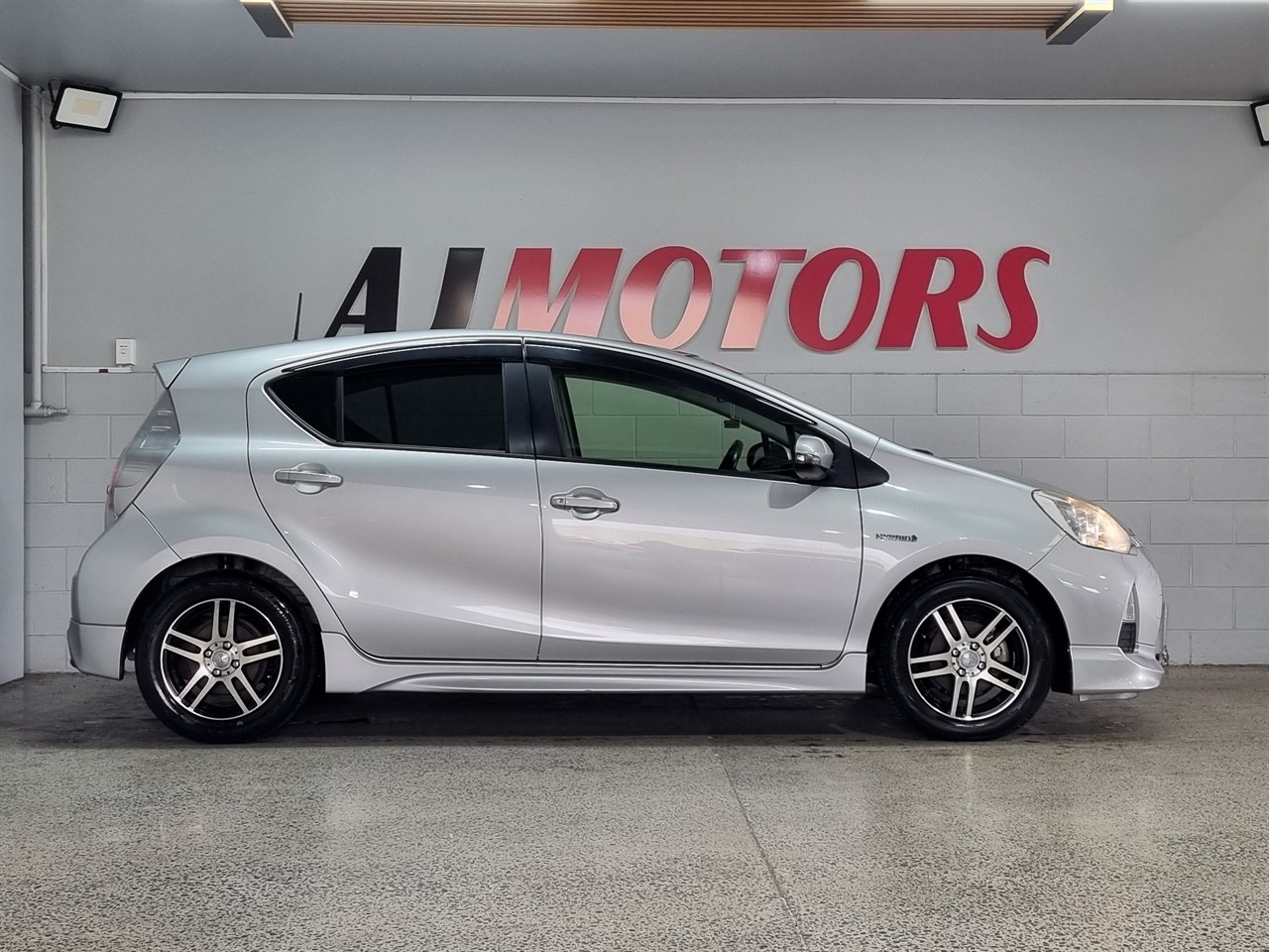 2013 Toyota Aqua