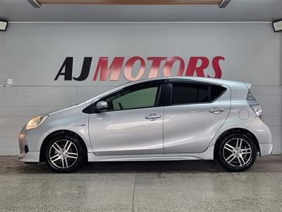 2013 Toyota Aqua - Thumbnail