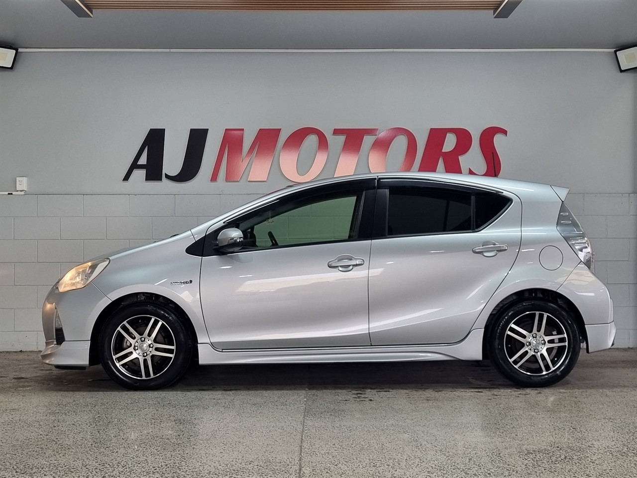 2013 Toyota Aqua