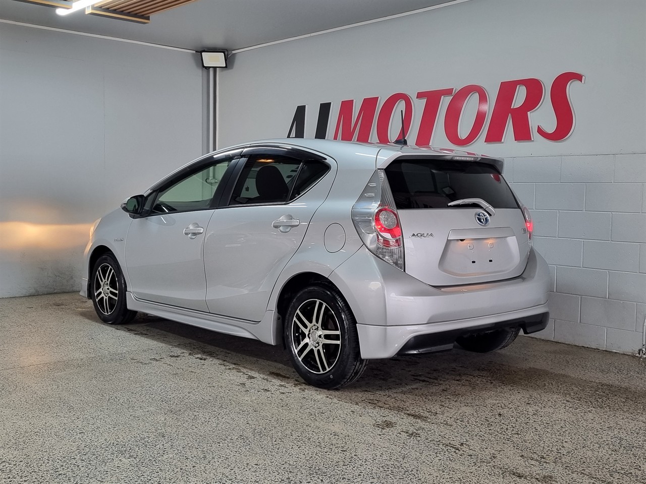 2013 Toyota Aqua