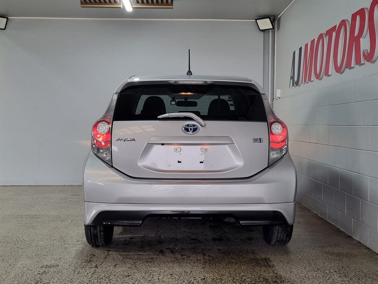 2013 Toyota Aqua