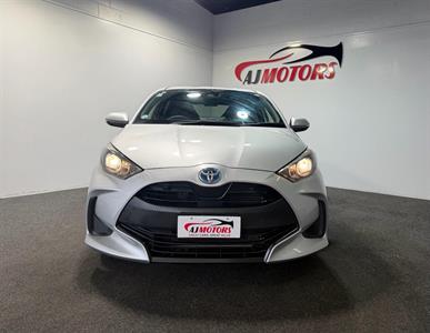 2021 Toyota Yaris - Thumbnail