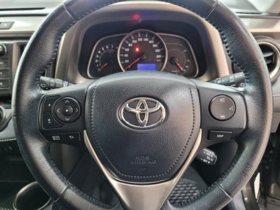 2015 Toyota RAV4 - Thumbnail