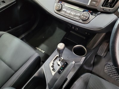 2015 Toyota RAV4 - Thumbnail