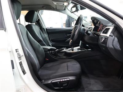 2014 BMW 320i - Thumbnail