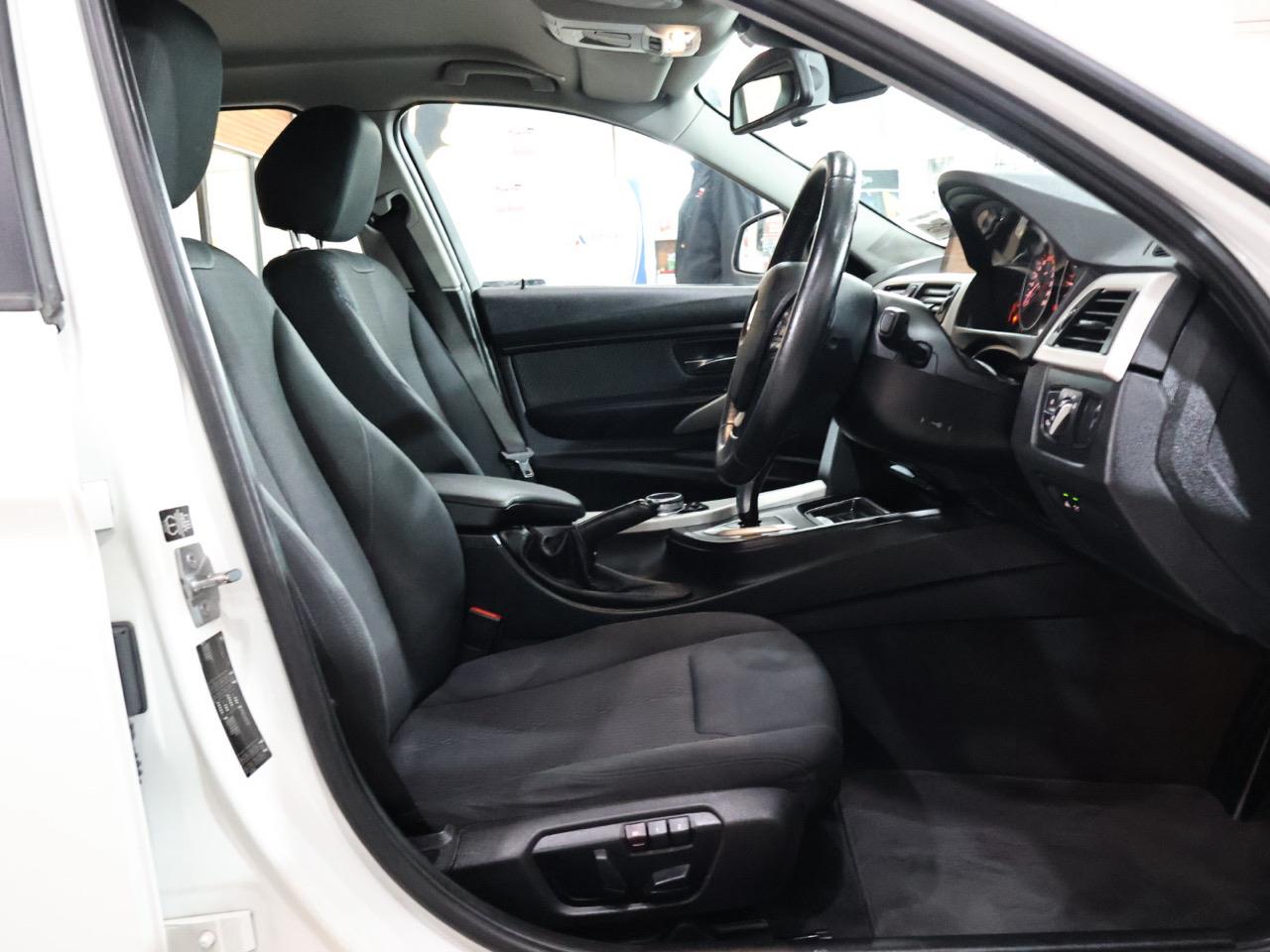 2014 BMW 320i