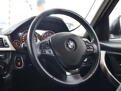 2014 BMW 320i - Thumbnail