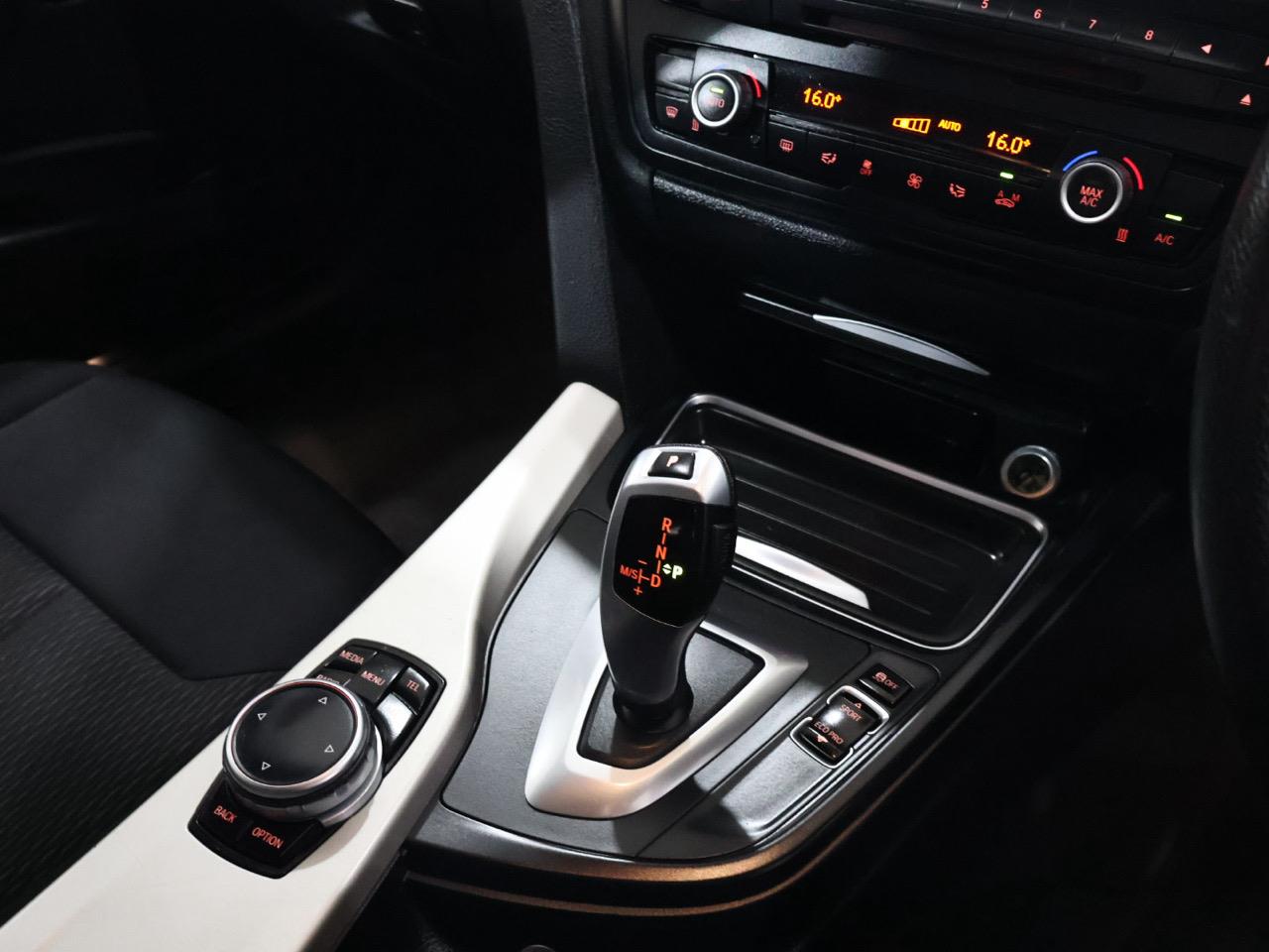 2014 BMW 320i