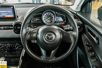 2015 Mazda Demio - Thumbnail
