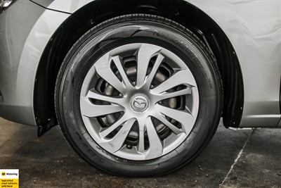 2015 Mazda Demio - Thumbnail