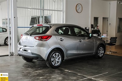 2015 Mazda Demio - Thumbnail