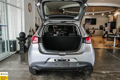 2015 Mazda Demio - Thumbnail