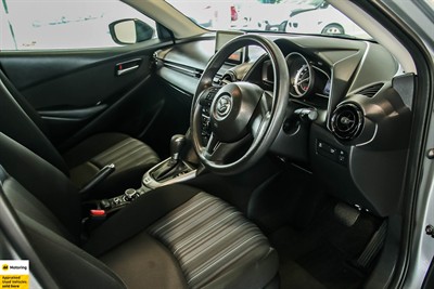 2015 Mazda Demio - Thumbnail