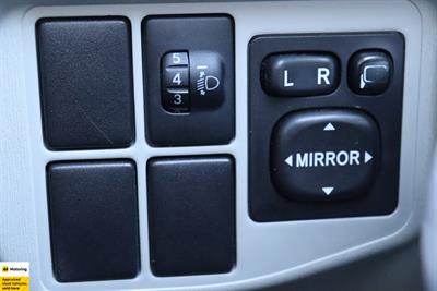 2009 Toyota Prius - Thumbnail