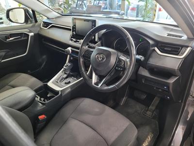 2020 Toyota RAV4 - Thumbnail