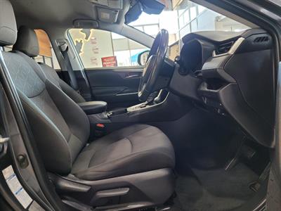 2020 Toyota RAV4 - Thumbnail