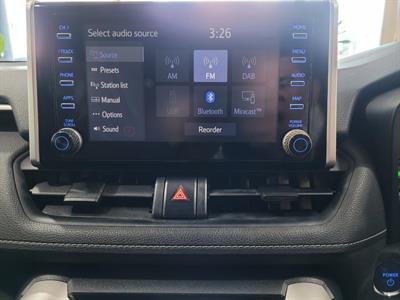 2020 Toyota RAV4 - Thumbnail