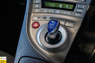 2012 Toyota Prius - Thumbnail