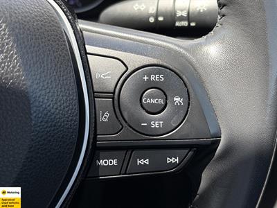 2020 Toyota RAV4 - Thumbnail
