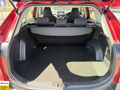 2020 Toyota RAV4 - Thumbnail