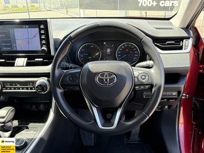 2020 Toyota RAV4 - Thumbnail